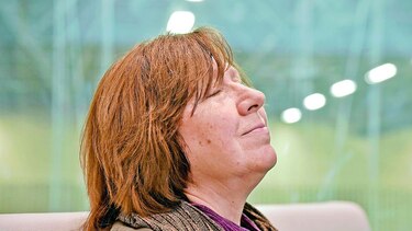Svetlana Alexiévich observa su tiempo