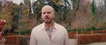 Residente hace un homenaje al tiempo en nuevo tema, ‘313′, y en video con Penélope Cruz