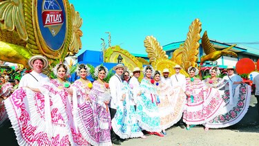 Atlas, presente en el Desfile de las Mil Polleras