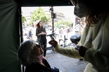 Francia supera los 150,000 muertos por covid-19