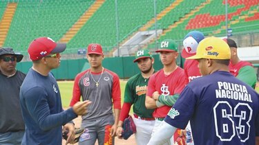 Preselección Sub-18 se comenzó a preparar para premundial