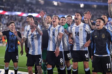 Fiesta Albiceleste: La reacción de Messi tras la goleada de Argentina a Brasil