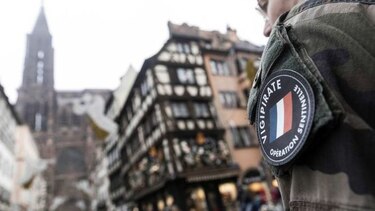 Intensa búsqueda del autor del tiroteo en el mercado navideño de Estrasburgo