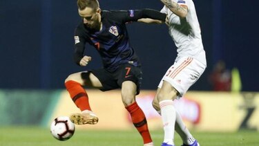 Barcelona: Rakitic regresa con lesión en un muslo