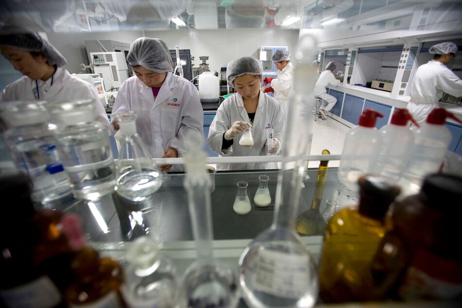 Actividad manufacturera china tropieza por la Covid-19