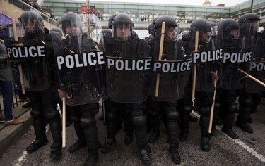 La Justicia de EU investigará si la Policía de Baltimore comete abusos
