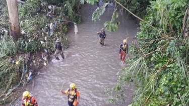 Por hoy suspenden búsqueda de dos menores de edad arrastrados por cabeza de agua