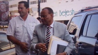 Guillermo Ferrufino acude a la Fiscalía Segunda Anticorrupción