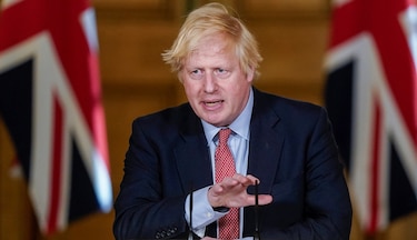 Cae la popularidad de Boris Johnson por el escándalo Cummings