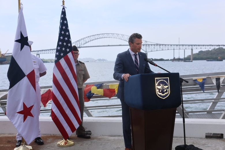 Pete Hegseth destaca la soberanía ‘irrenunciable’ de Panamá sobre el Canal