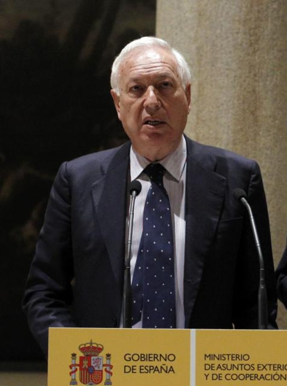 España anuncia medidas contra Argentina por plan de expropiar YPF