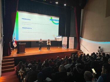 Jóvenes Unidos por la Educación presentan ‘24 Propuestas para el 24′ a los candidatos presidenciales