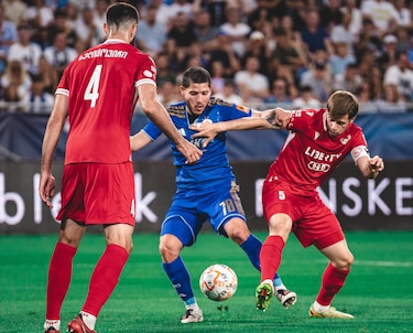 Slovan Bratislava avanza en Champions con Cristian Martínez y César Blackman
