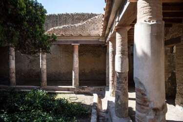 Aenaria: la fascinante historia de la ciudad italiana que quedó sumergida hace 2,000 años tras una erupción volcánica