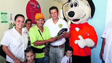 Caja de Ahorros lleva servicio bancario a Taboga