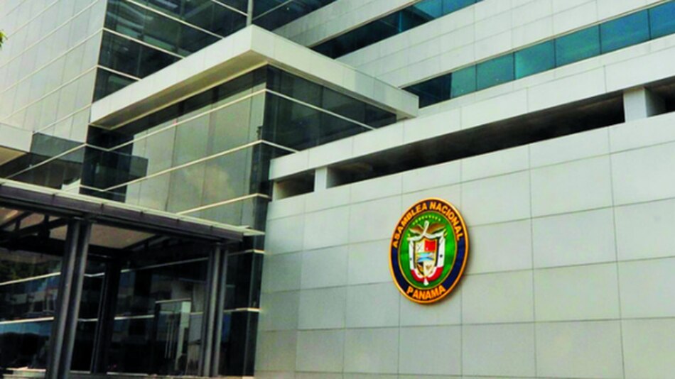 ¿Qué hacen los diputados en dos meses de receso del Legislativo?