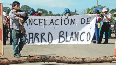 Ngäbes le cuentan las horas al Presidente