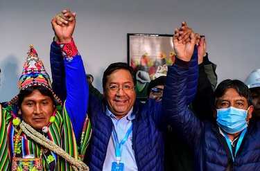Candidato de Evo Morales se impone en la primera vuelta de las elecciones presidenciales de Bolivia