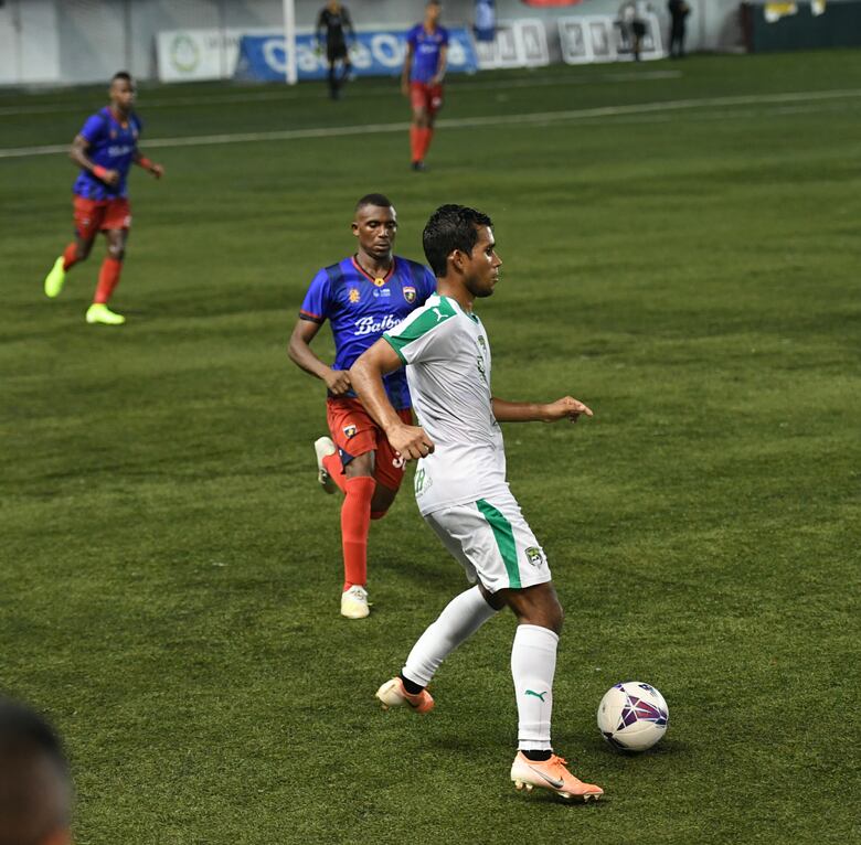 Costa del Este y CAI parten con ventaja en las semifinales de la LPF