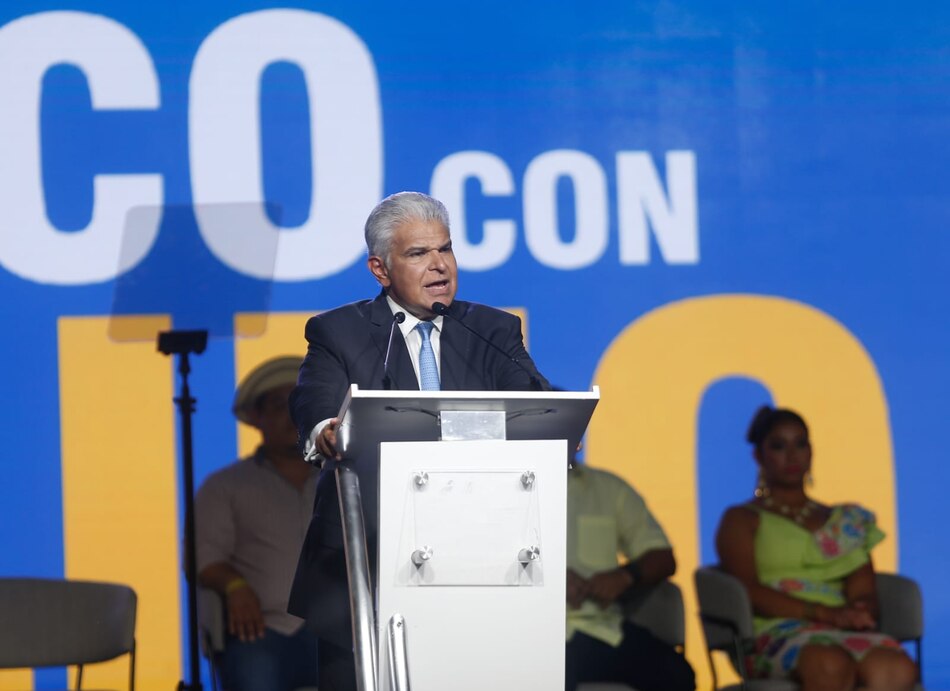 Mulino cierra campaña presidencial con Martinelli de protagonista