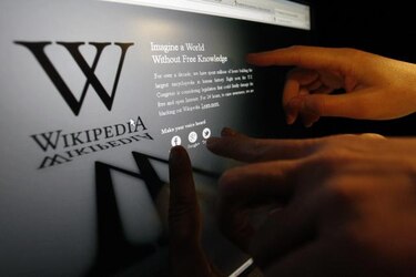 Wikipedia y Google protestan por legislación en EU