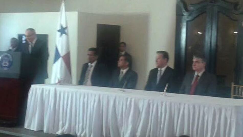 Sancionan ley que declara área protegida el humedal bahía de Panamá