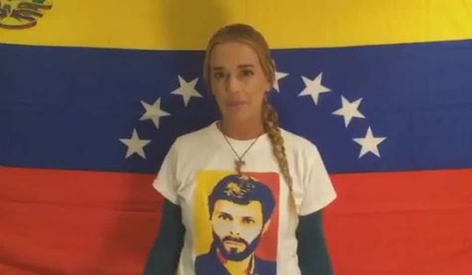 Tintori pide 'resistencia' a venezolanos y que los militares 'bajen las armas'