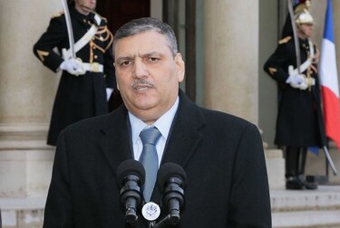 Oposición siria indecisa sobre participar en diálogo de paz