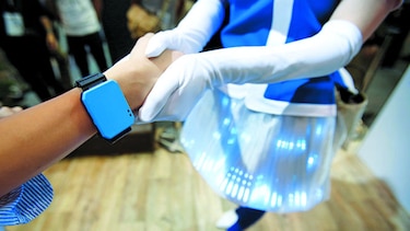 Tecnología con electricidad corporal
