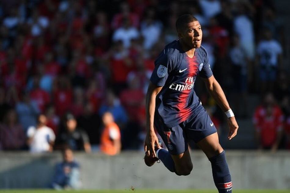 Kylian Mbappé anota y ve la tarjeta roja; PSG gana al Nimes