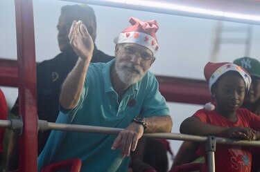 Fábrega adjudica contrato para alumbrado navideño en la capital por $3.2 millones