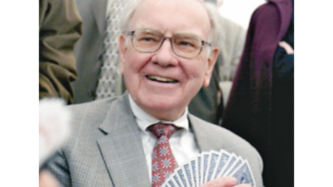 Subasta para almorzar con Buffett inició en 25 mil dólares