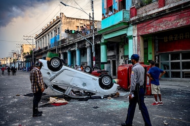 Miguel Díaz-Canel acusa a Estados Unidos de querer provocar ‘estallidos sociales’; Biden pide al régimen cubano que ‘escuche a su pueblo’