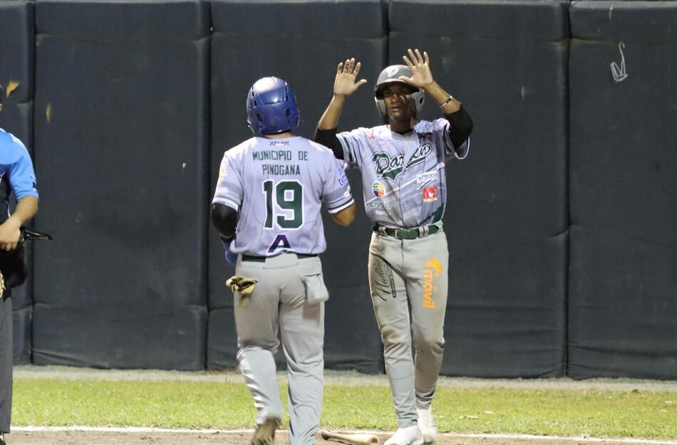 Darién pelea en la parte alta; Campos y Castillo lideran el bateo