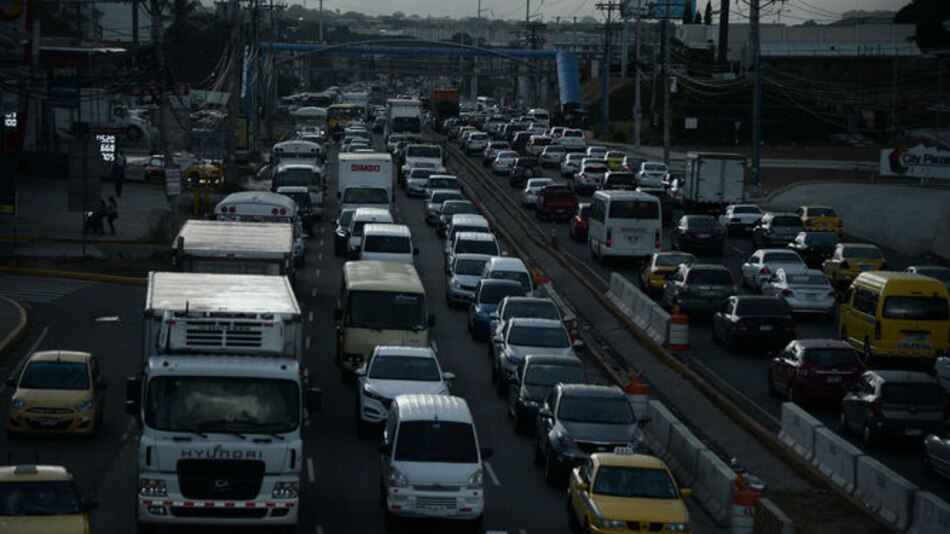 En Panamá hay 1.2 millones de vehículos registrados, reveló la ATTT