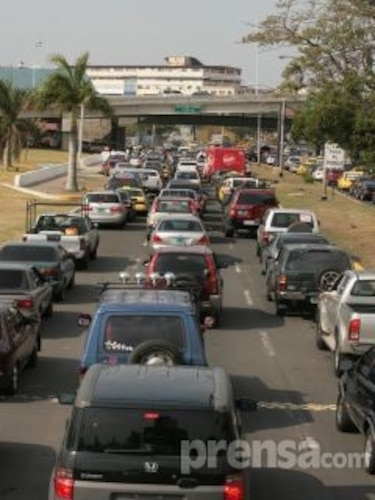 Estado de estrés pone en riesgo a capitalinos, advierten psiquiatras