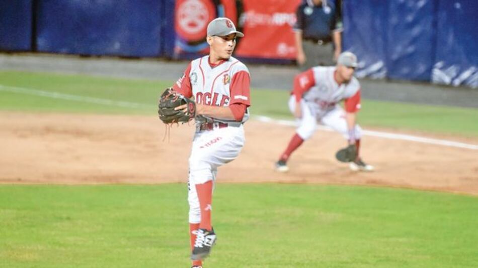 Israel Mendoza se lleva el Lanzador del Año