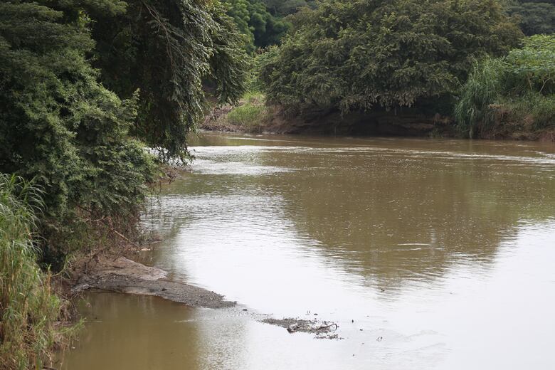 Agua para ricos, agua para pobres: así se bebe en La Villa
