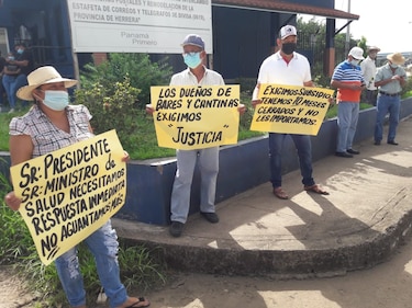 Propietarios de bares y cantinas retoman protestas en Azuero