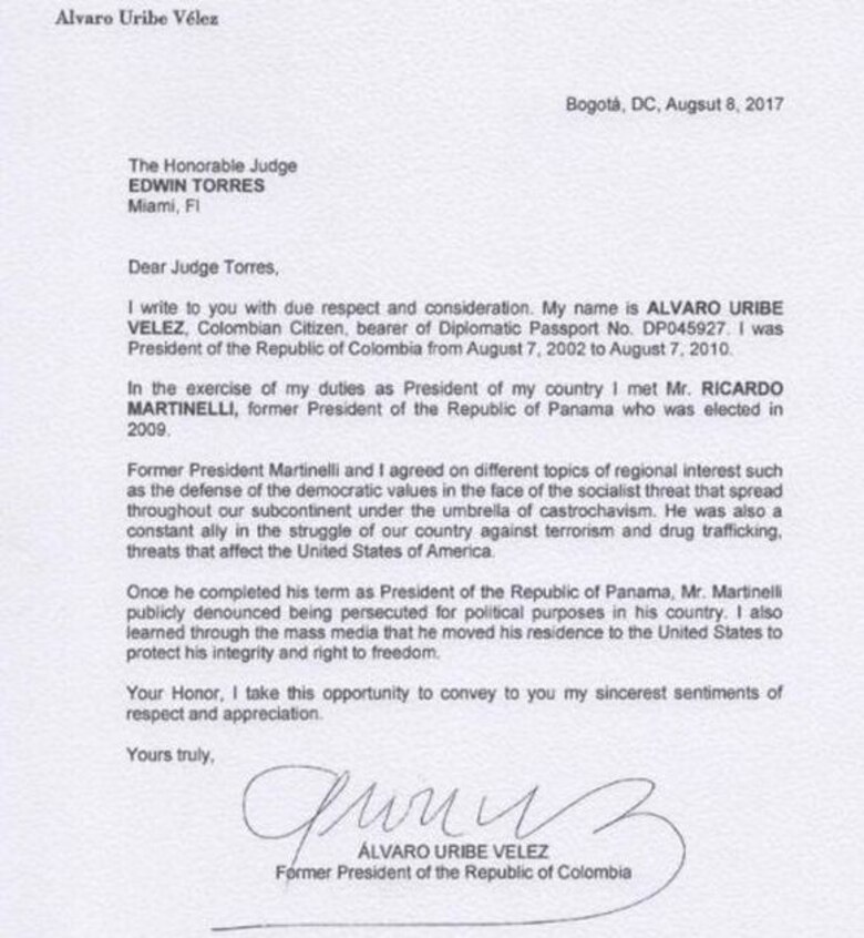Álvaro Uribe le escribe al juez de Miami, en apoyo a Ricardo Martinelli
