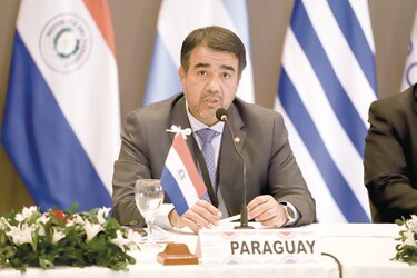 Paraguay busca apoyo del FMI para impulsar reformas estructurales