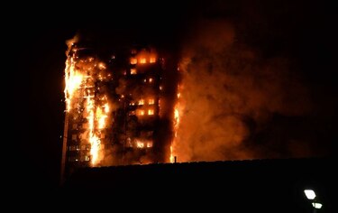 Londres: al menos 30 heridos por incendio en edificio de 27 pisos
