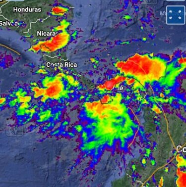 Lluvias causan inundaciones y deslizamientos en Panamá este