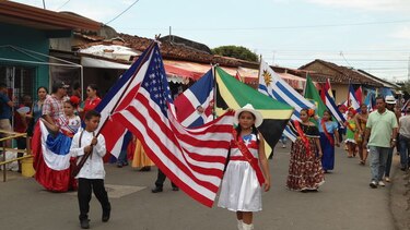 Derroche de tradición y patriotismo en el desfile de La Villa de Los Santos