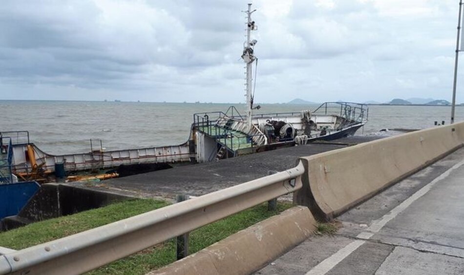 Abren tramo del corredor Sur; nave será remolcada a las 3:00 a.m.