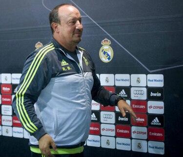 Real Madrid despide a Benítez y contrata a Zidane