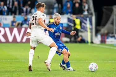 César Blackman y Cristian Martínez ven acción en la derrota del Slovan Bratislava ante el Stuttgart