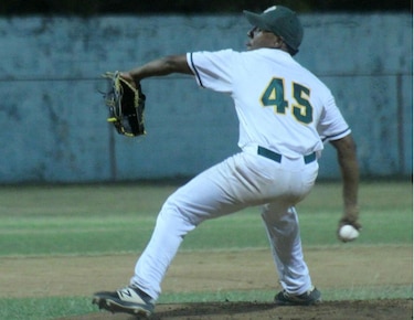 Vaqueros del Oeste frenan a Coclé en nacional de béisbol juvenil
