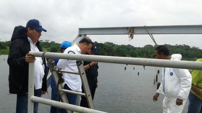 Presidente Varela inspecciona obras en planta de Mendoza