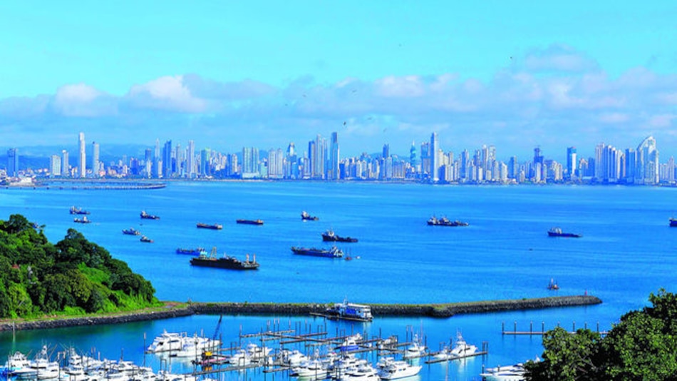 La Unión Europea saca a Panamá de la lista negra de paraísos fiscales